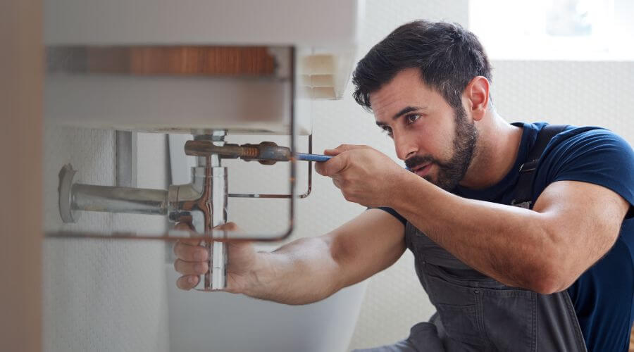 Garbage disposal repair in Centerville, IA
