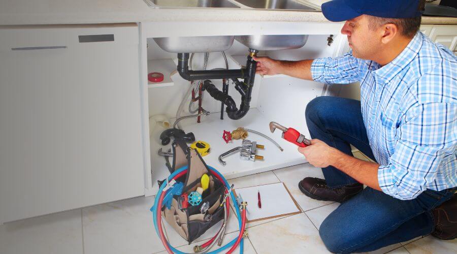 Professional sink repair in Centerville, IA